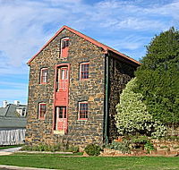 Bluestone Grain Store BB - Surfers Gold Coast