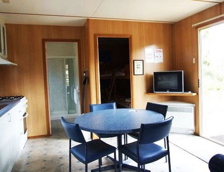 Hobart Bush Cabins - Surfers Gold Coast 3