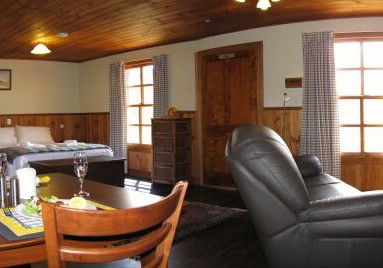 Tin Dragon Trail Cottages - Surfers Gold Coast 1