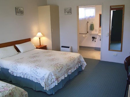 Wintersun Gardens Motel - Surfers Gold Coast 3