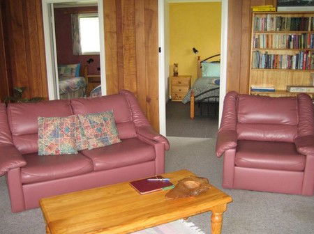 Inala Country Accommodation - Surfers Gold Coast 2