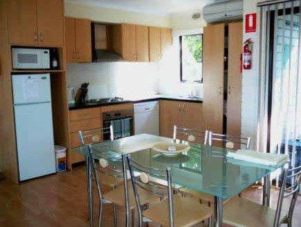 Davey Place Town Houses - Surfers Gold Coast 3