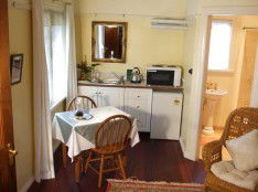 Elm Wood Classic Bed And Breakfast - Surfers Gold Coast 3