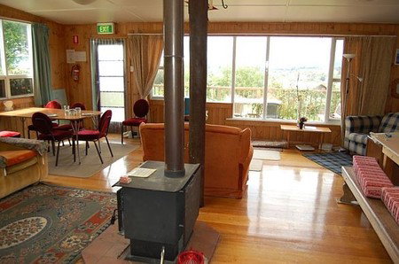 Deloraine Highview Lodge Backpackers - Surfers Gold Coast 2