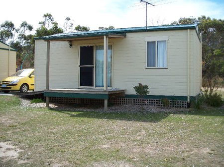 Sunset Beach Cabins - Surfers Gold Coast 2