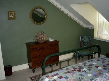 Lythgos Row Of Romantic Cottages - Surfers Gold Coast 3