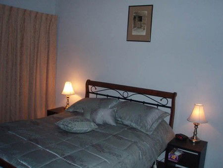White Beach By The Water Holiday Accommodation - Surfers Gold Coast 1