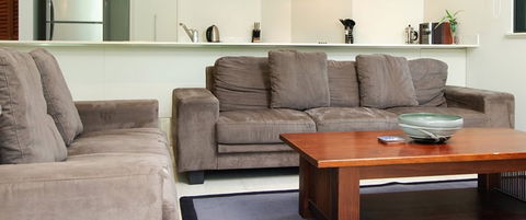 Cairns Beachfront Apartment - Surfers Gold Coast 2