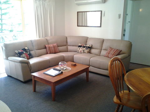 Rainbow Getaway Holiday Apartments - Surfers Gold Coast 2