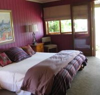 French Cottage and Loft - Surfers Gold Coast