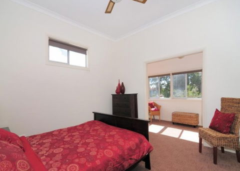 Diamond Cottages - Surfers Gold Coast 1