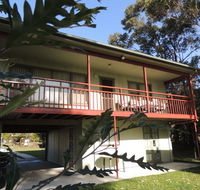 A Paradise Bungalow Waterfront - Surfers Gold Coast