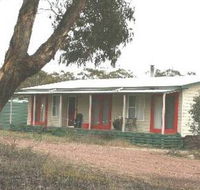 Christmas Tree Cottage - Surfers Gold Coast