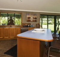Banksia Garden Retreat - Surfers Gold Coast