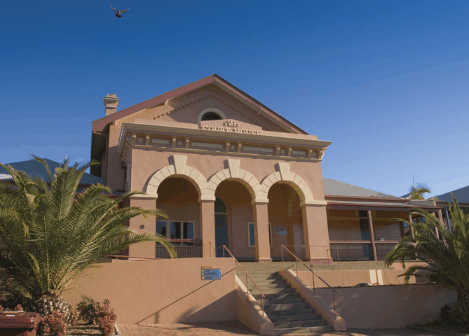 New Olympic Motel - Surfers Gold Coast 2