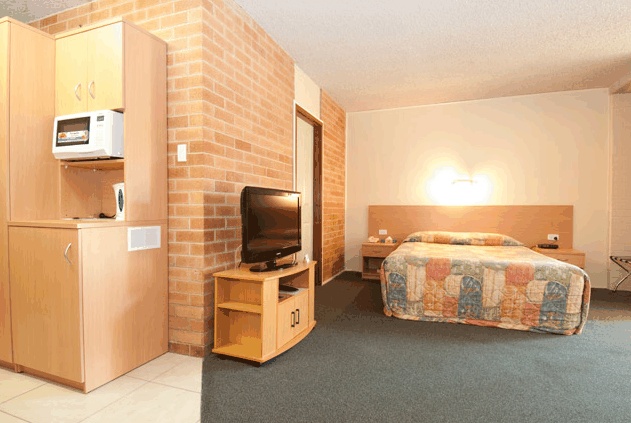 New Olympic Motel - Surfers Gold Coast 3