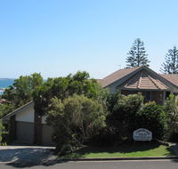 Angourie Bay Villas - Surfers Gold Coast