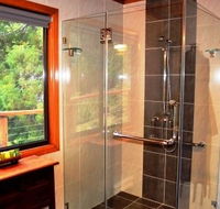 A Waterfall Hideout-Rainforest Cabin for Couples - Surfers Gold Coast