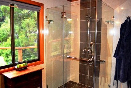 A Waterfall Hideout-Rainforest Cabin For Couples - Surfers Gold Coast 0