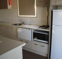 Bowlo Holiday Cabins - Surfers Gold Coast