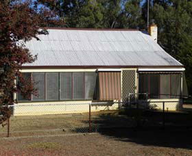 Kookaburra Cottage - Pooncarie - Surfers Gold Coast 0