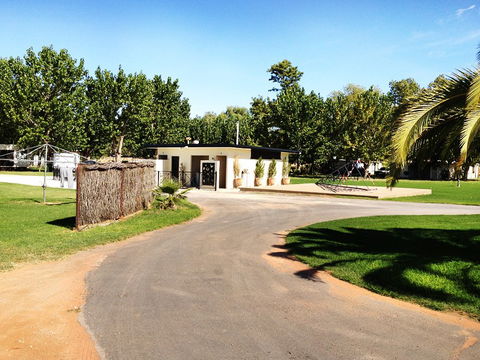 Curlwaa Caravan Park - Surfers Gold Coast 2