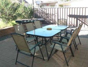 Comfort Cottage - Surfers Gold Coast 2