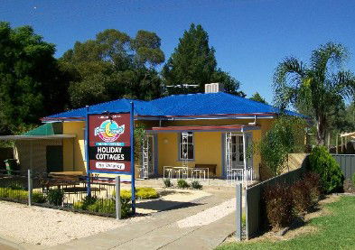 Moontongue Eco Adventures Holiday Cottages - Surfers Gold Coast 1