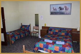 Tibooburra Hotel - Surfers Gold Coast 2