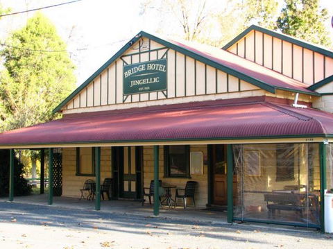 Bridge Hotel At Jingellic - Surfers Gold Coast 0