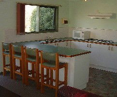Khancoban Rose Holiday Units - Surfers Gold Coast 2