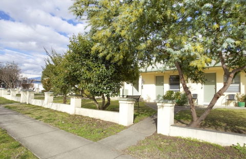 Tumut Apartments - Surfers Gold Coast 0