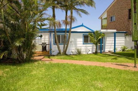 A Beach House On Sunset - Surfers Gold Coast 0