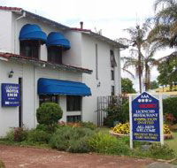 Alabaster Motor Inn - Surfers Gold Coast