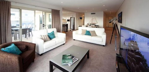 Flagship - Alta Mira - Surfers Gold Coast 0