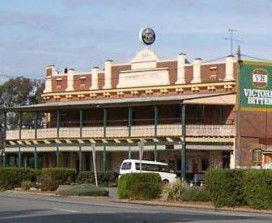 Commercial Hotel Barellan - Surfers Gold Coast 0