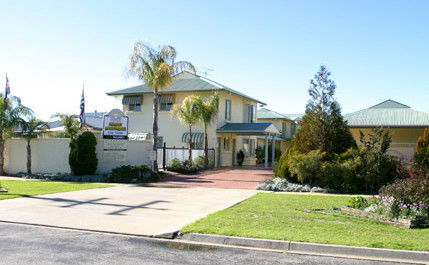 Barham Golden Rivers Holiday Apartments - Surfers Gold Coast 1