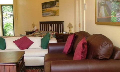 Austinmer Sur La Mer - Surfers Gold Coast 2