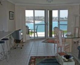 Beachfront Apartment Kiama - Surfers Gold Coast 2
