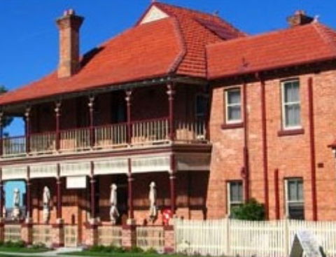 CBC Bed And Breakfast And Cafe - Surfers Gold Coast 3