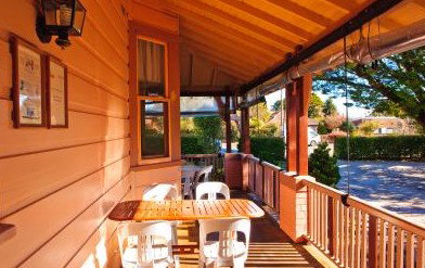 Avonleigh Guest House - Surfers Gold Coast 2