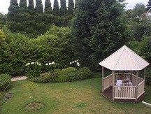 Avonleigh Guest House - Surfers Gold Coast 4