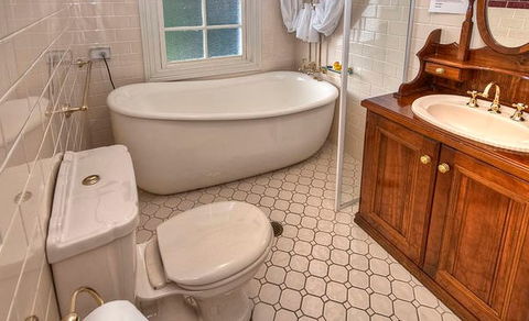 Bridal Falls Cottage - Surfers Gold Coast 0