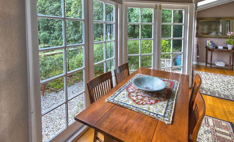 Bridal Falls Cottage - Surfers Gold Coast 3
