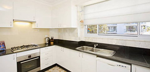 Absolute Beachfront Manly Bed And Breakfast - Surfers Gold Coast 3