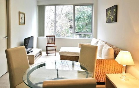 AEA Bridgeport Executive Apartments - Surfers Gold Coast 4