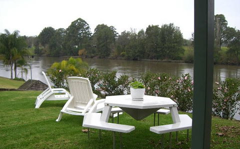 A Spot On The River - Surfers Gold Coast 1
