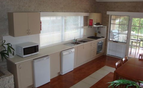 Caroline Bay Getaway - Surfers Gold Coast 0