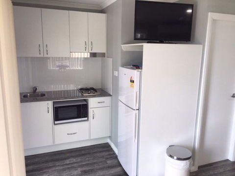 Canobolas Caravan Park - Surfers Gold Coast 8