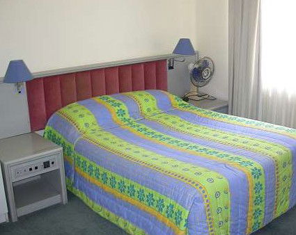 Castlereagh Village Holiday Units - Surfers Gold Coast 2